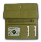 Zelená kožená peněženka - otevřená